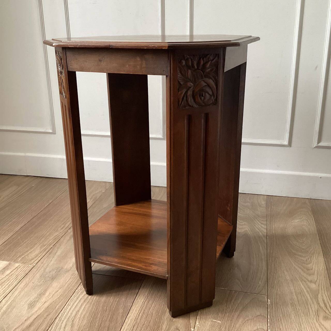 Art deco pedestal table