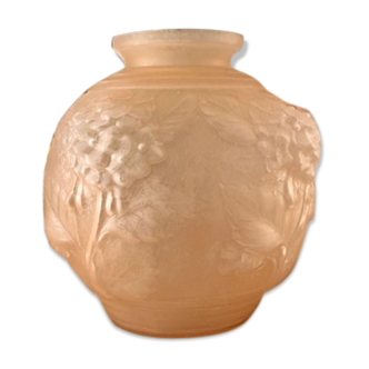 Art Deco vase, hydrangea decoration