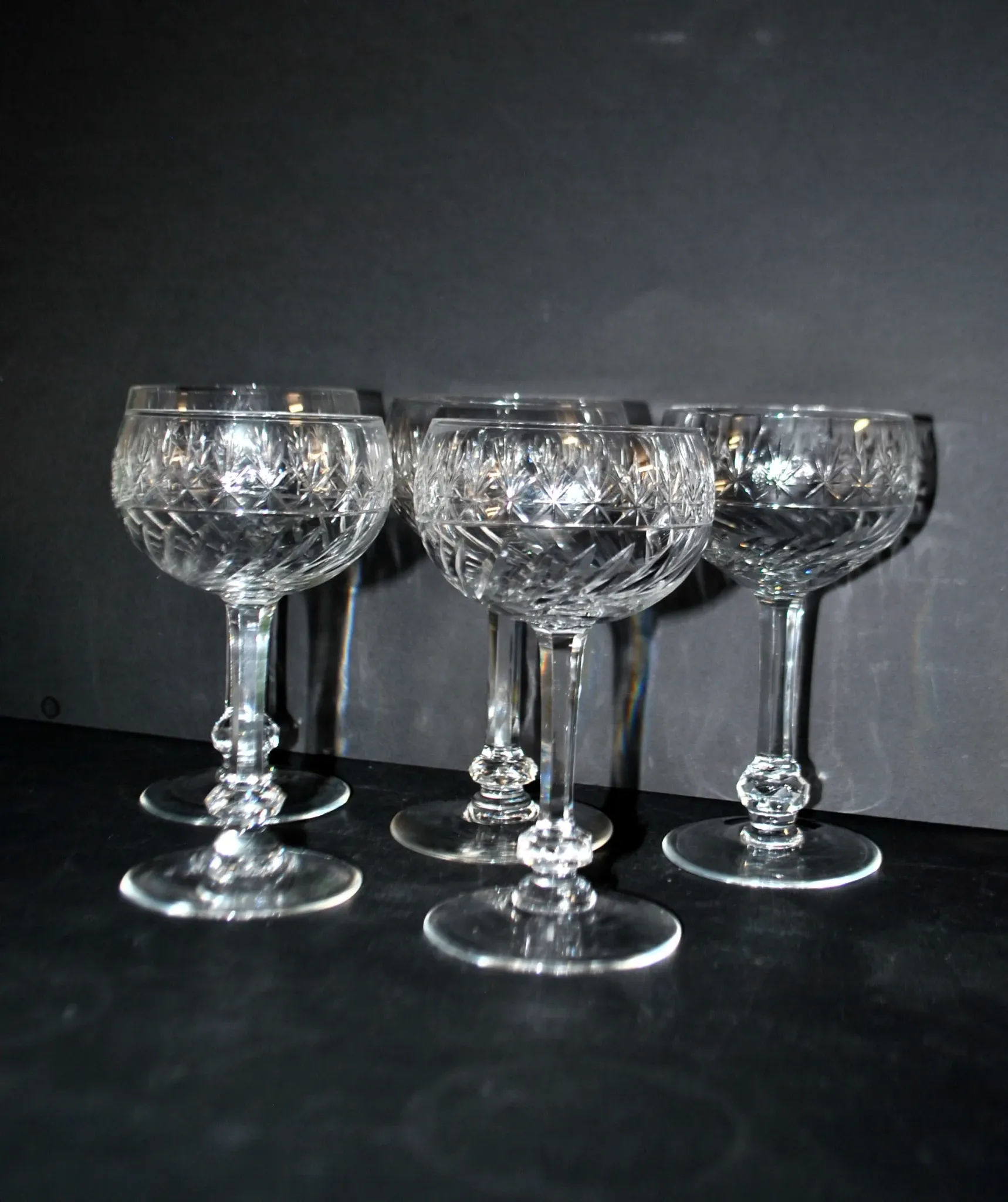 Saint-Louis set of 5 crystal wine glasses model 1930 Metra size 4593