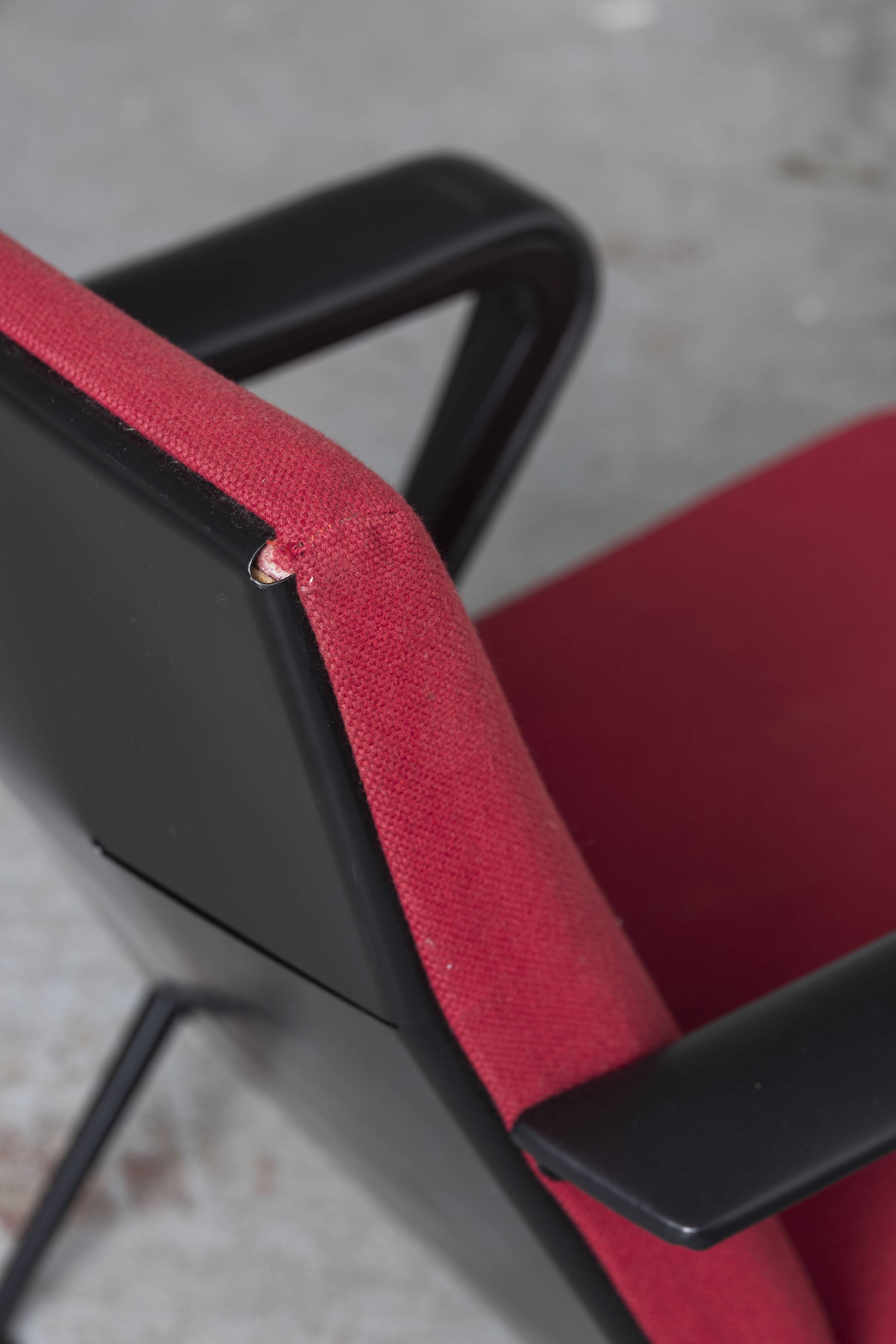 Lot de 2 fauteuils 'Repose' de Friso Kramer