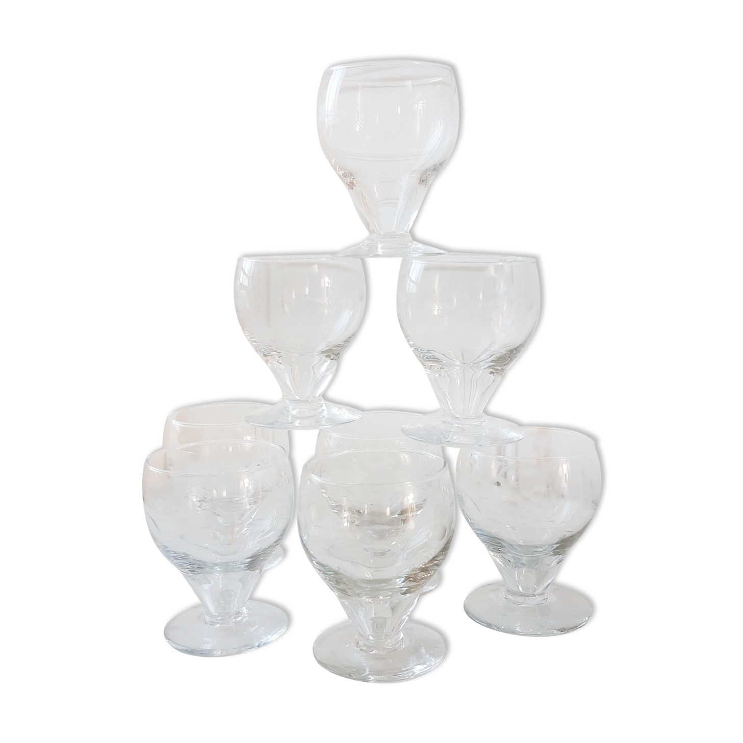 Set of 8 50s wine glasses in engraved crystal