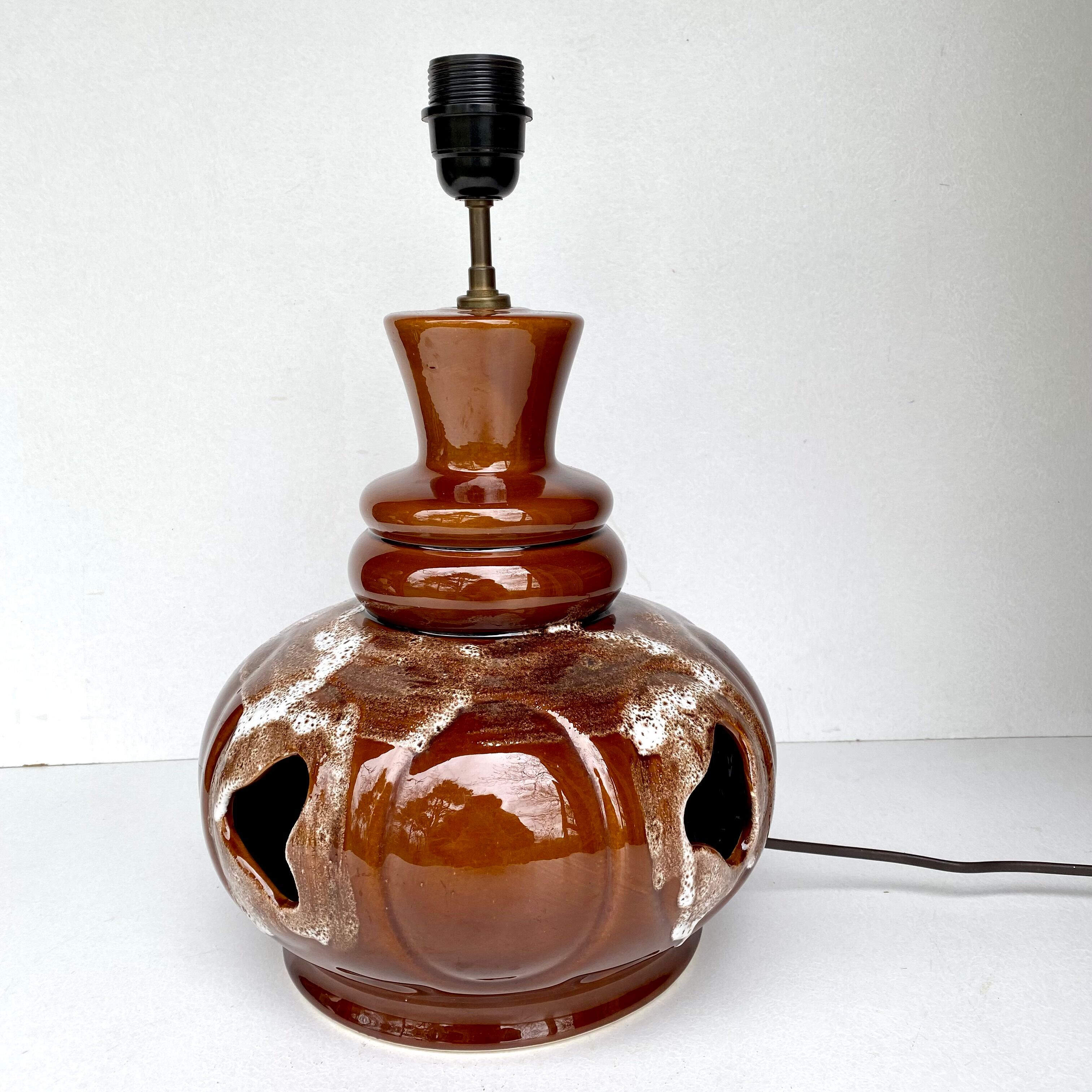 Vintage ceramic lamp stand