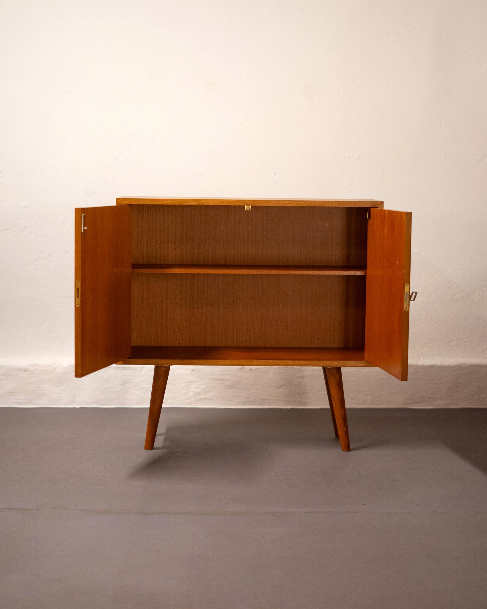 Mid-Century Modern Teak and Oak Buffet from Moda Möbel, 1960