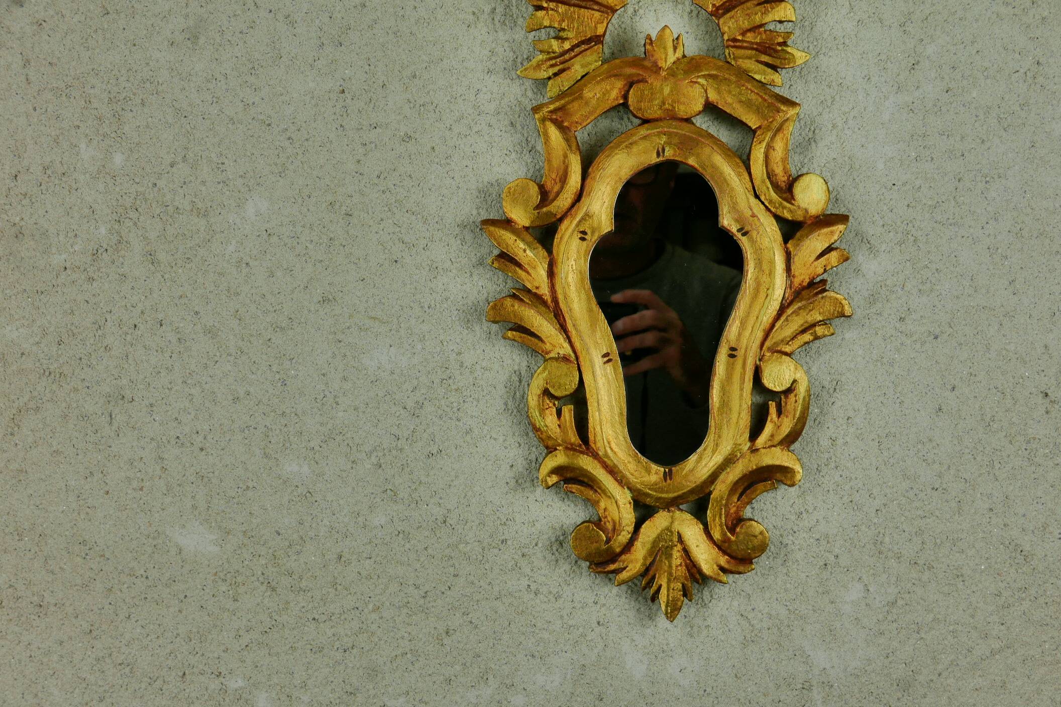 Paire de miroir bois doré.