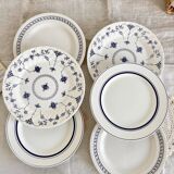 6 vintage mismatched blue and white porcelain dinner plates - Lot J