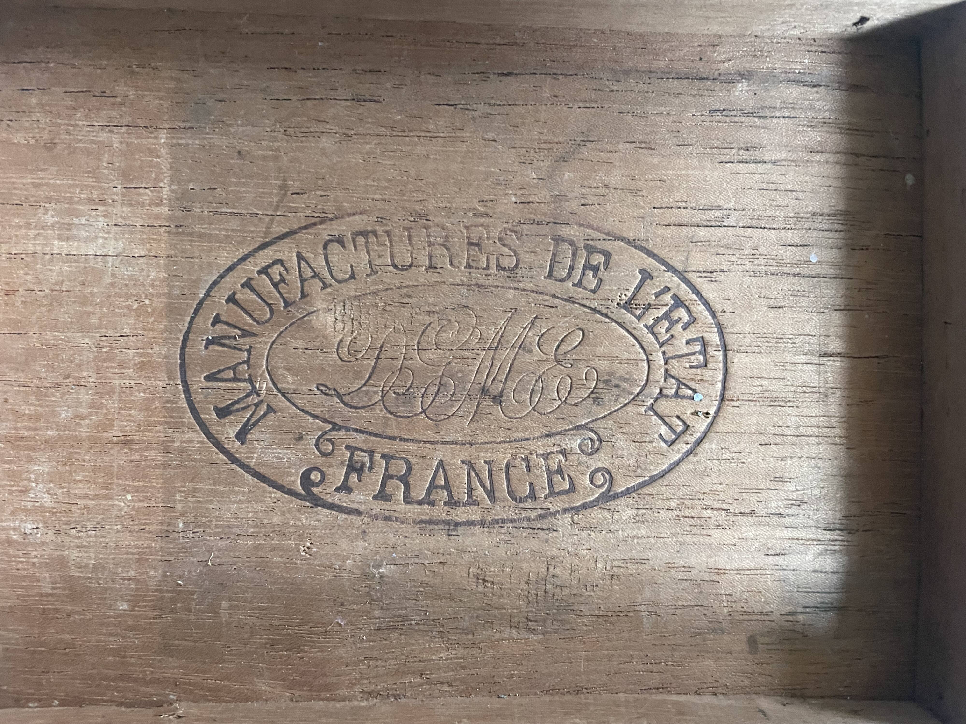 Old DGME cigar box, state factory
