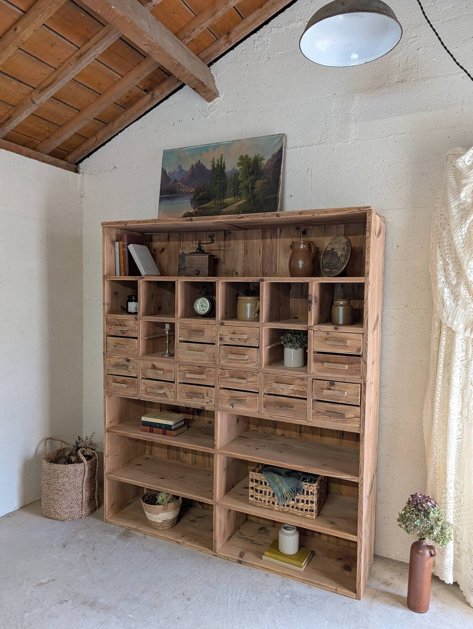 Ancien meuble d'atelier