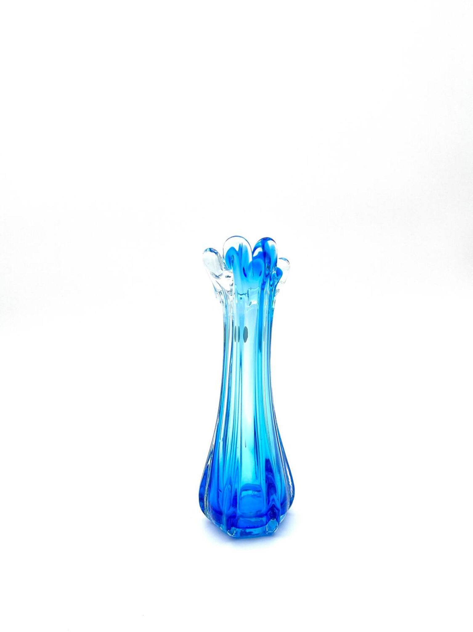 Vase Swing Sculptural – Stretched Glass Azure Blue – Korean Craftsmanship 1970