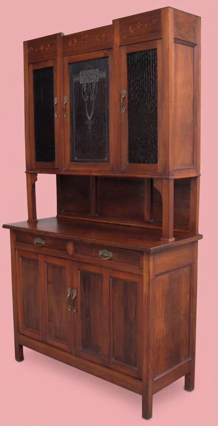 Large Art Nouveau walnut buffet