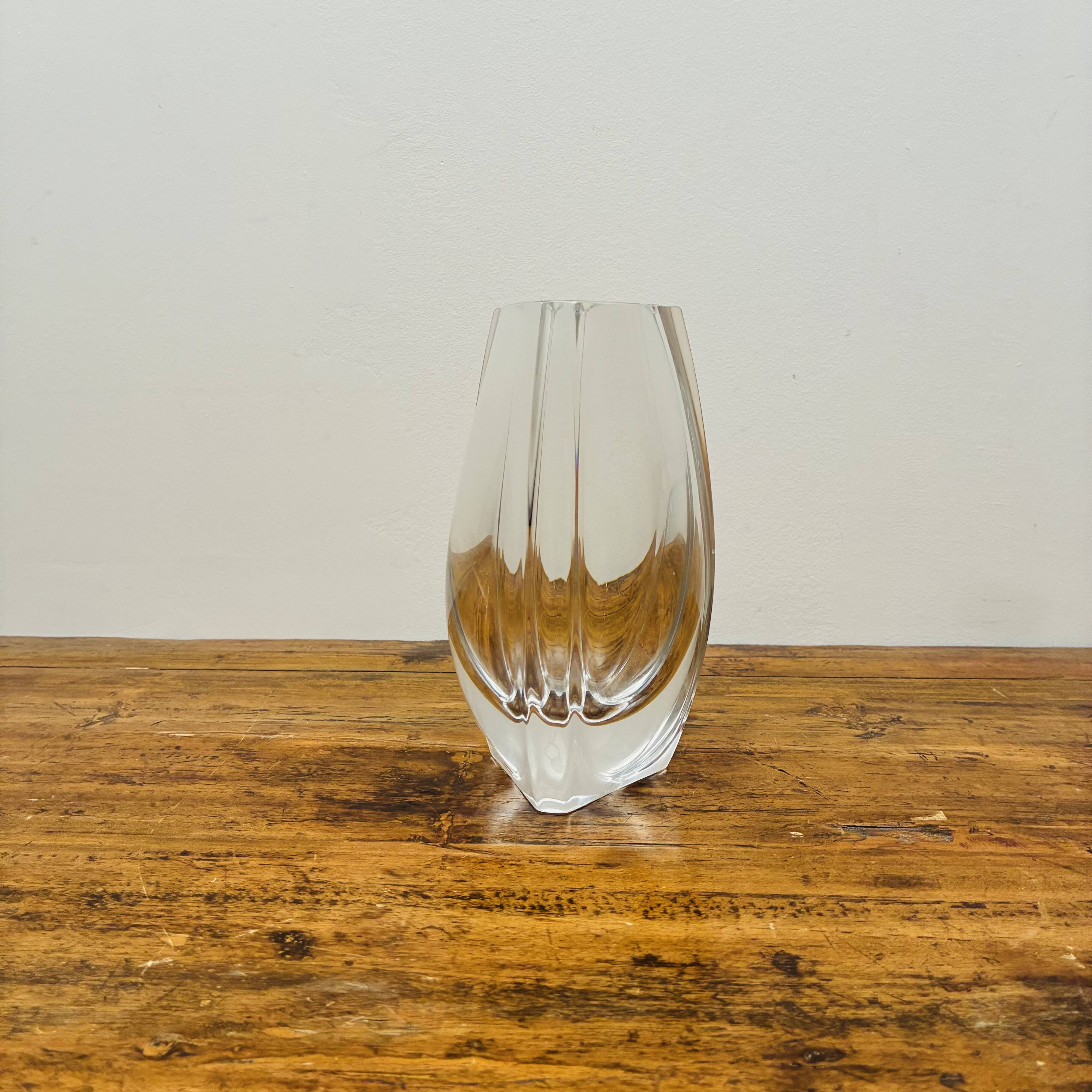 Baccarat crystal vase with gadroons – Collector’s item – Immaculate condition