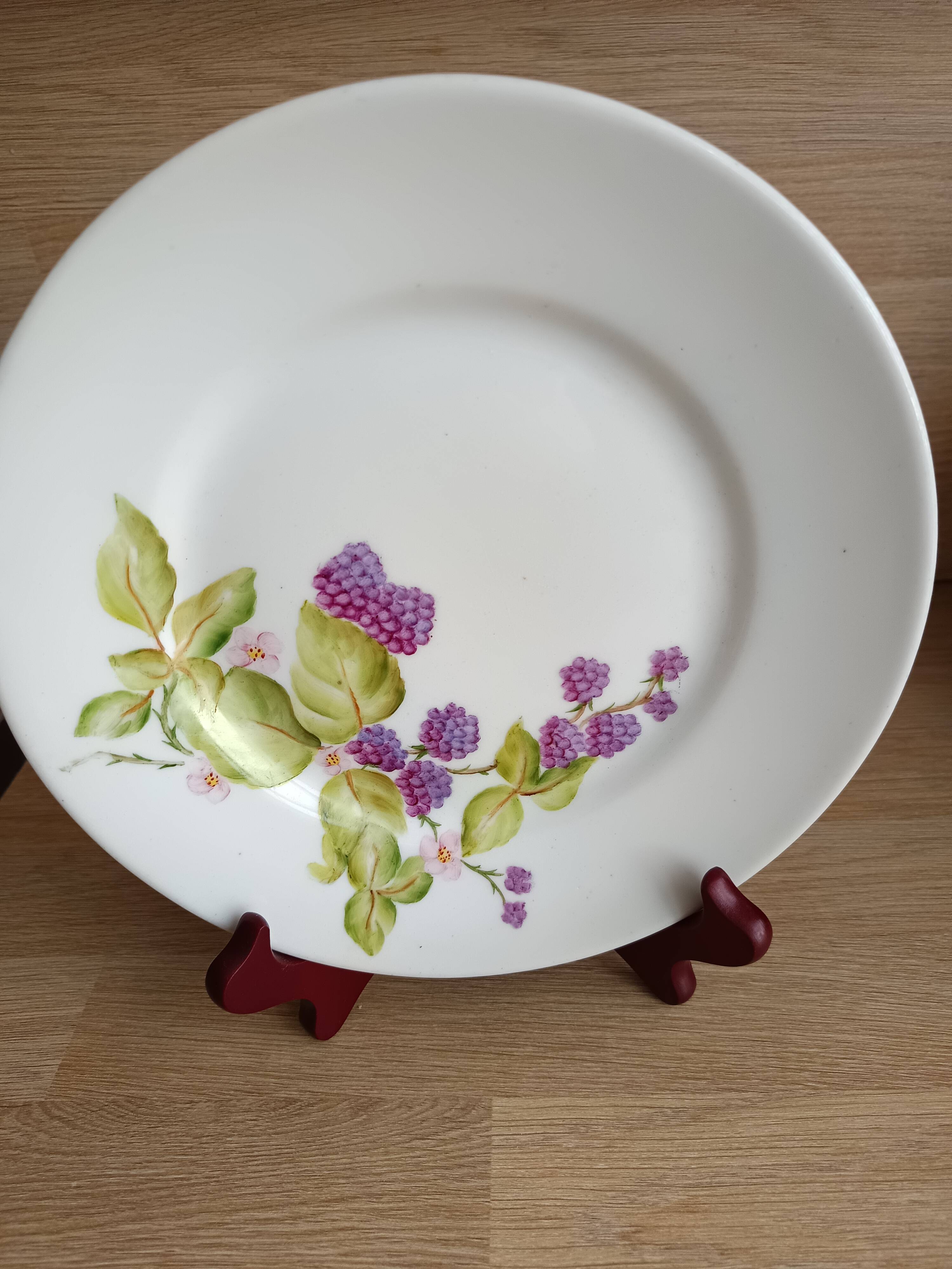 3 hand-decorated plates