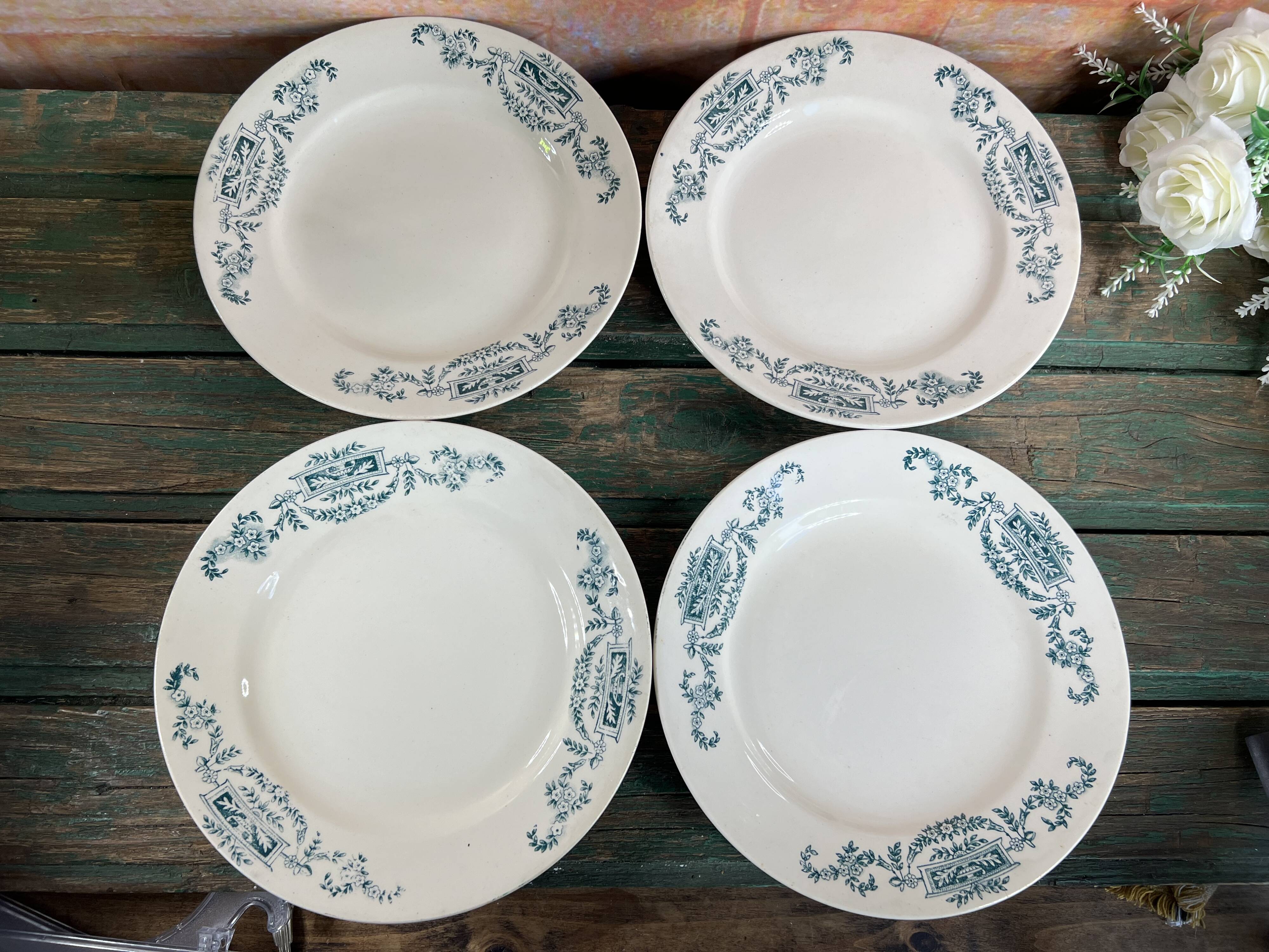 4 Longchamps iron earth flat plates