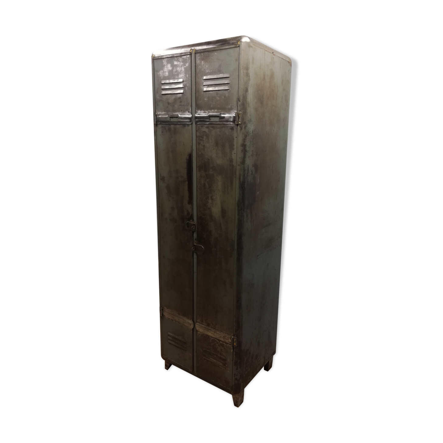 Metal industrial cloakroom
