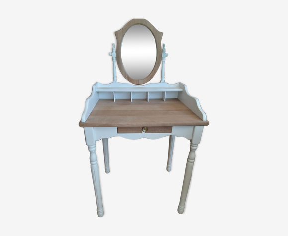 Old cream and raw wood dressing table