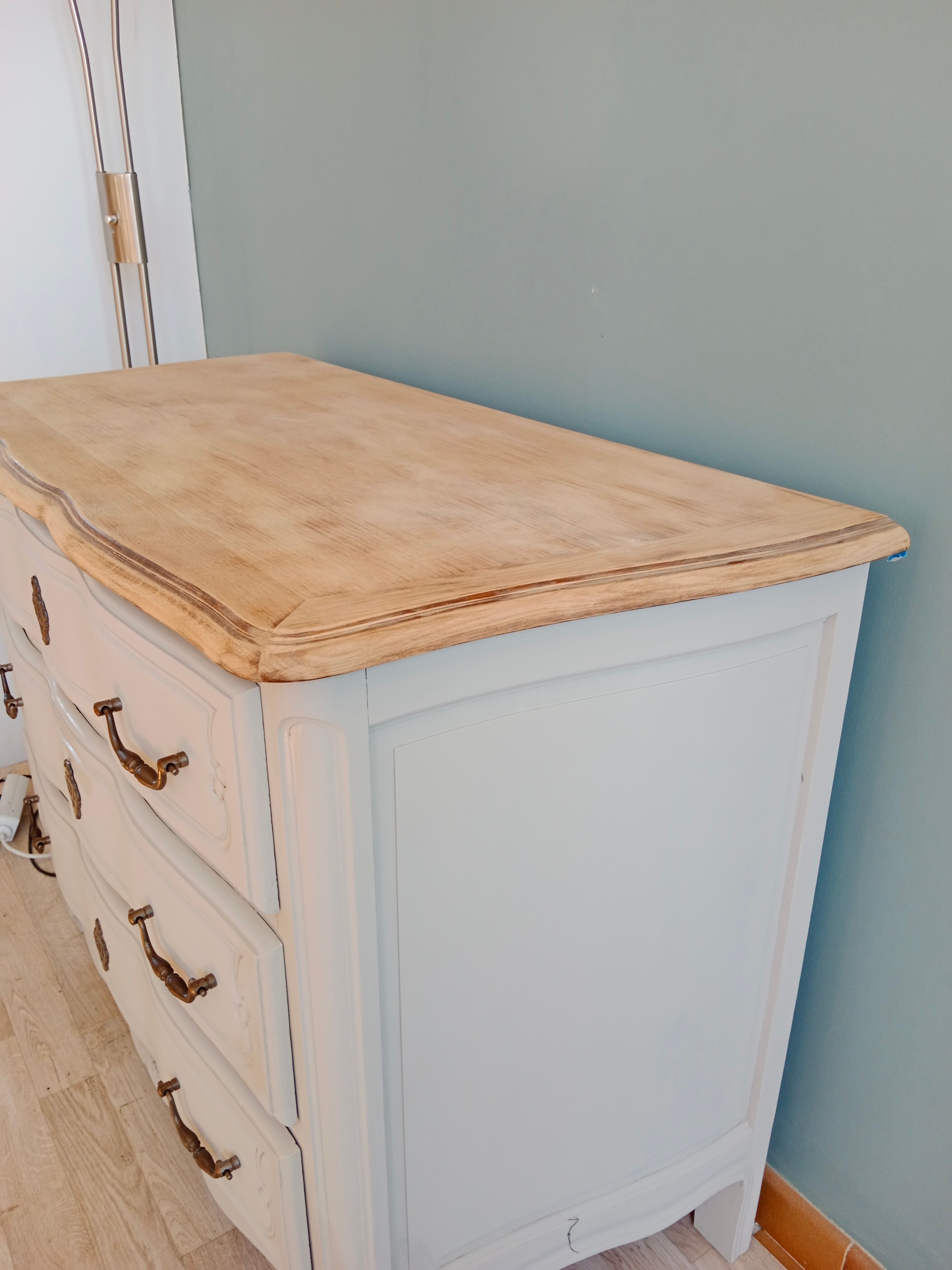 Chest of drawers crossbow oak