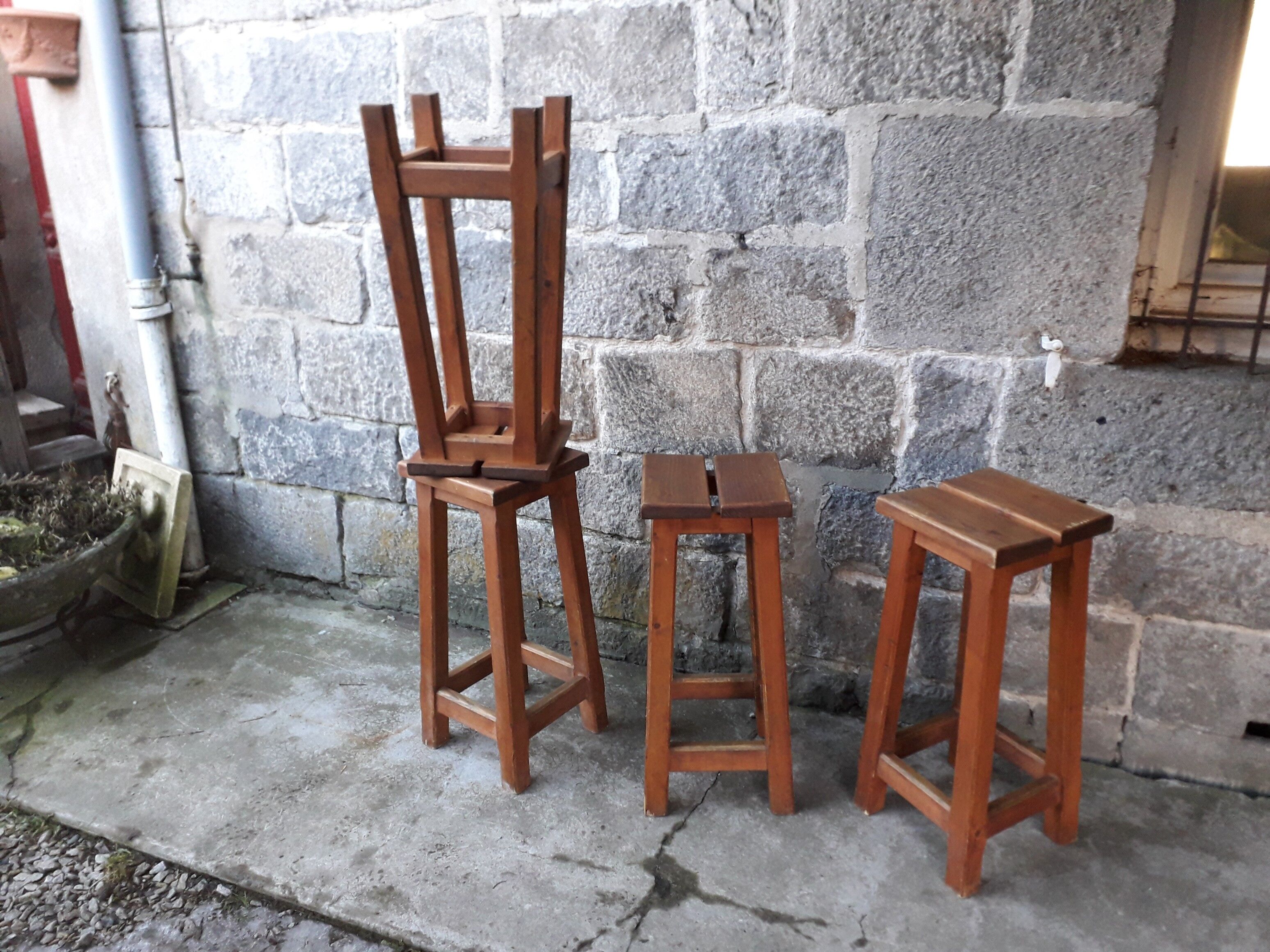 4 pine mountain style stools