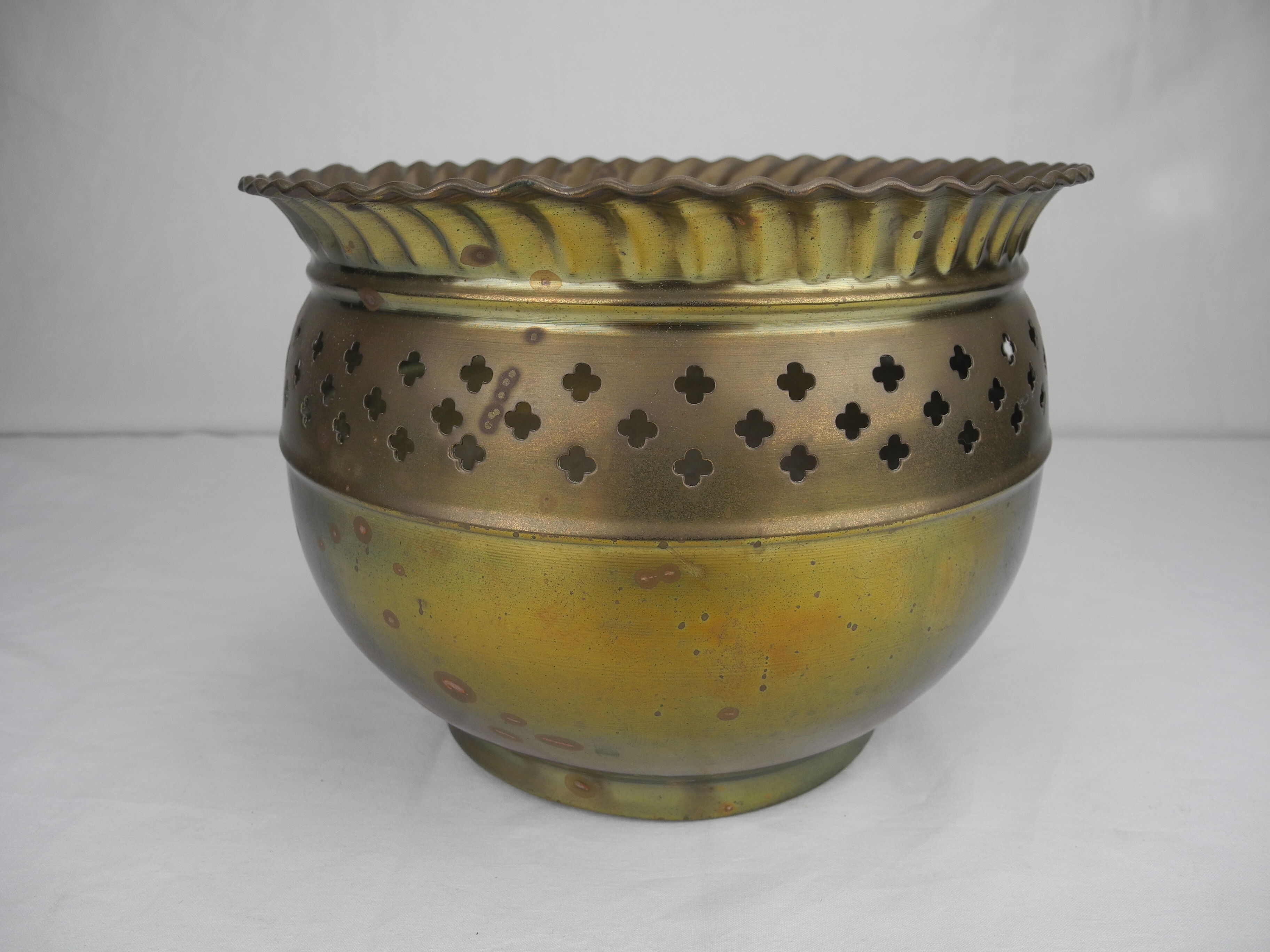 Brass flowerpot