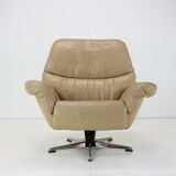 Large Scandinavian Adjustable Leather Armchair by Peem, 1970s, Finland