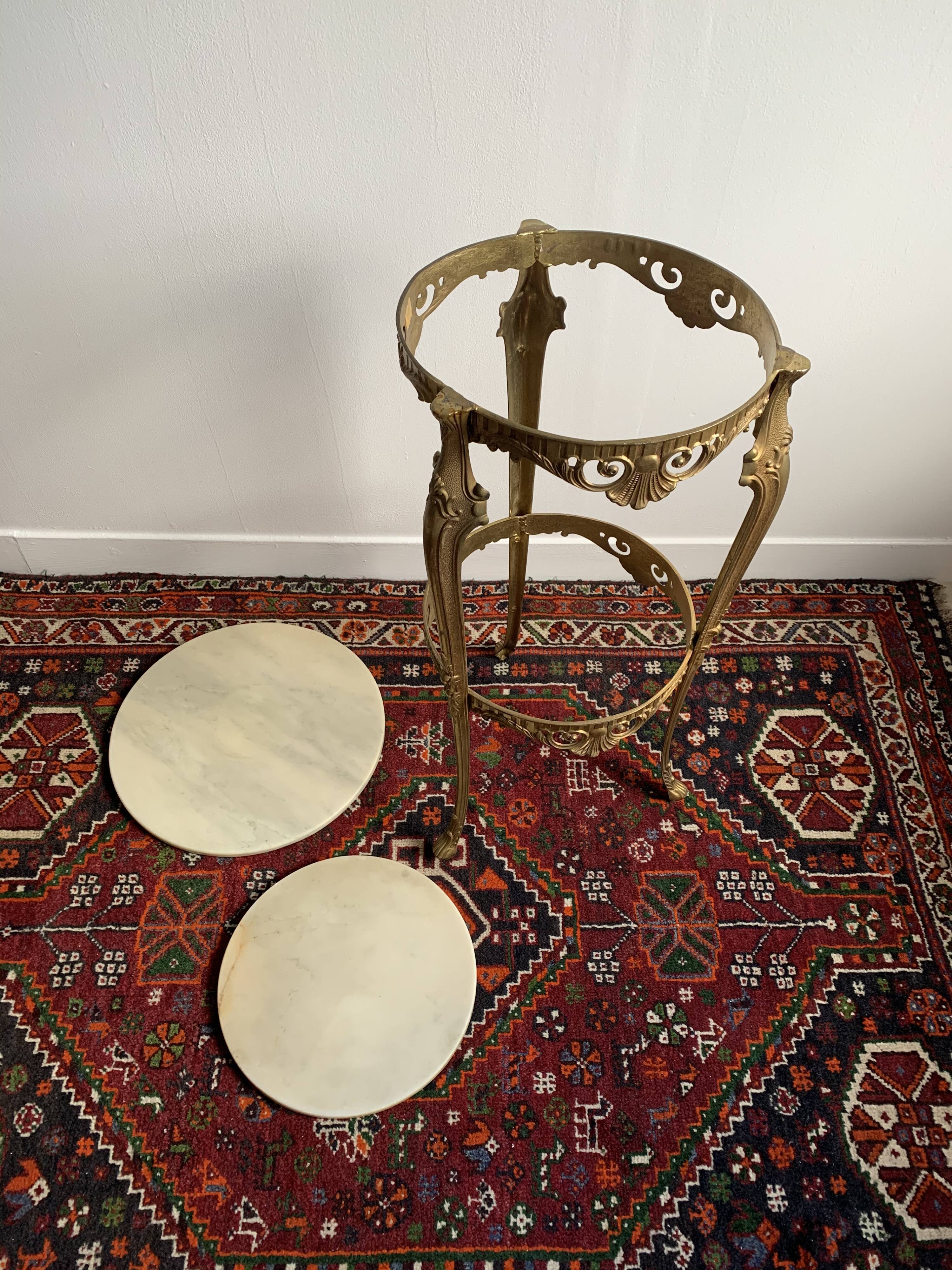 Table d'appoint bronze et marbre