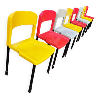 Set of 8 Pop design chairs from the 1970s-80s.