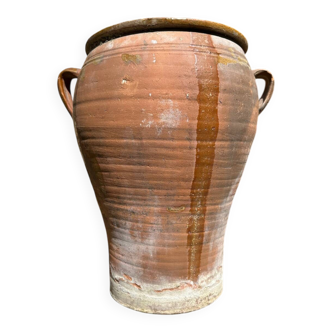 Ancient terracotta pottery jar