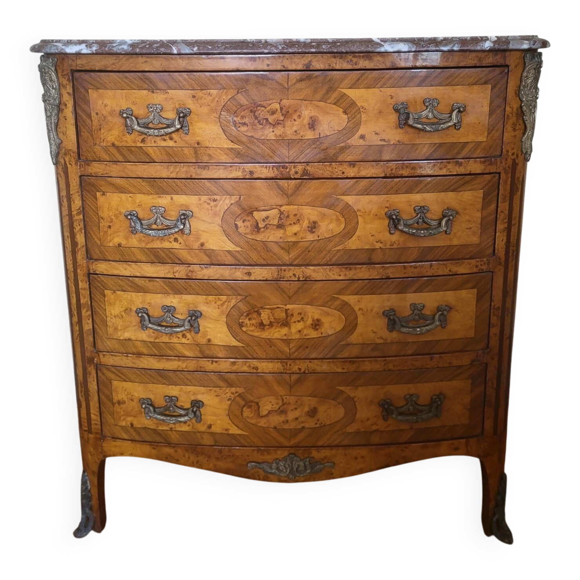 Chest of drawers with 4 drawers in Louis XV style