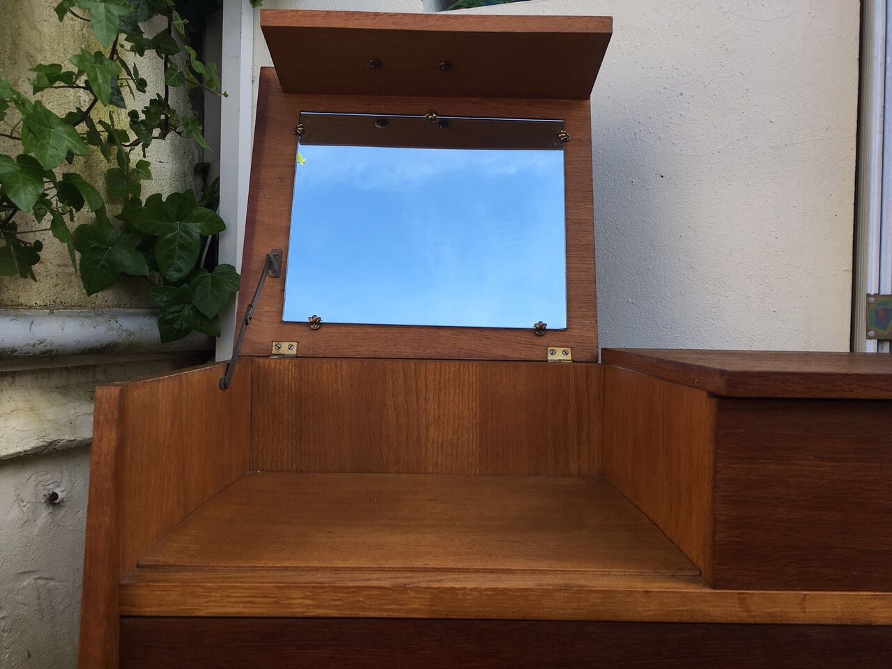 Compas foot hairdresser