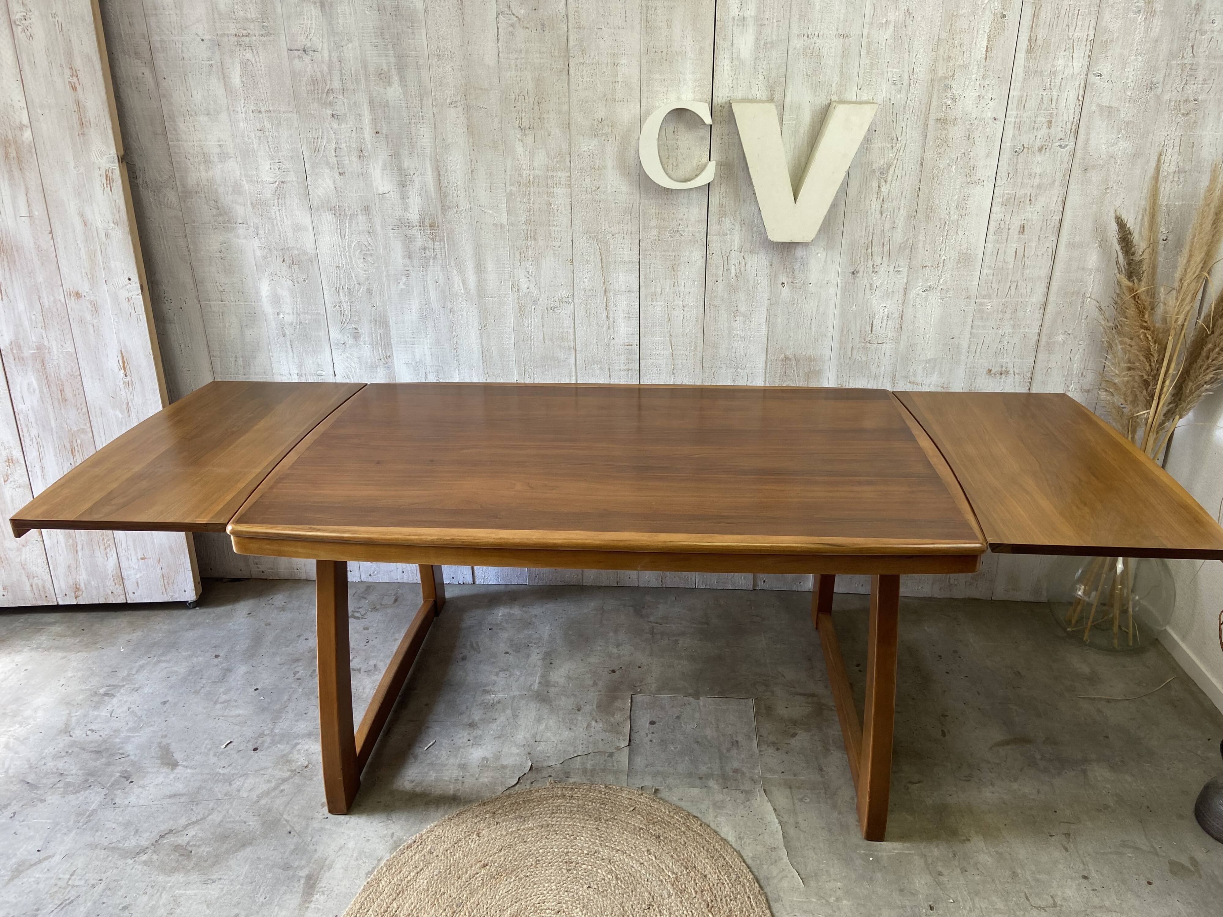 Table scandinave vintage