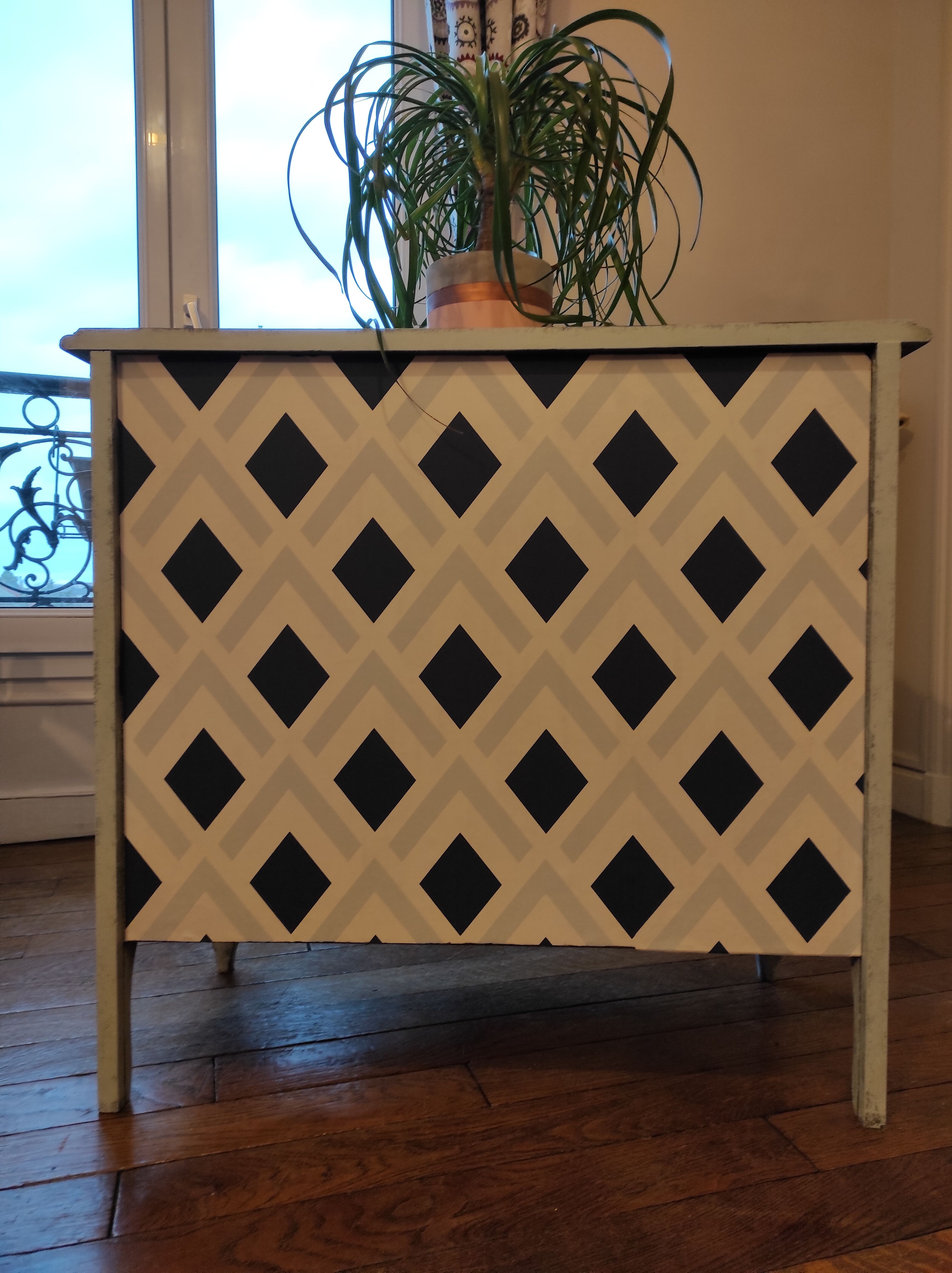 Tiffany style buffet