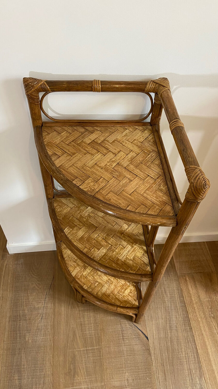 Vintage rattan corner shelf