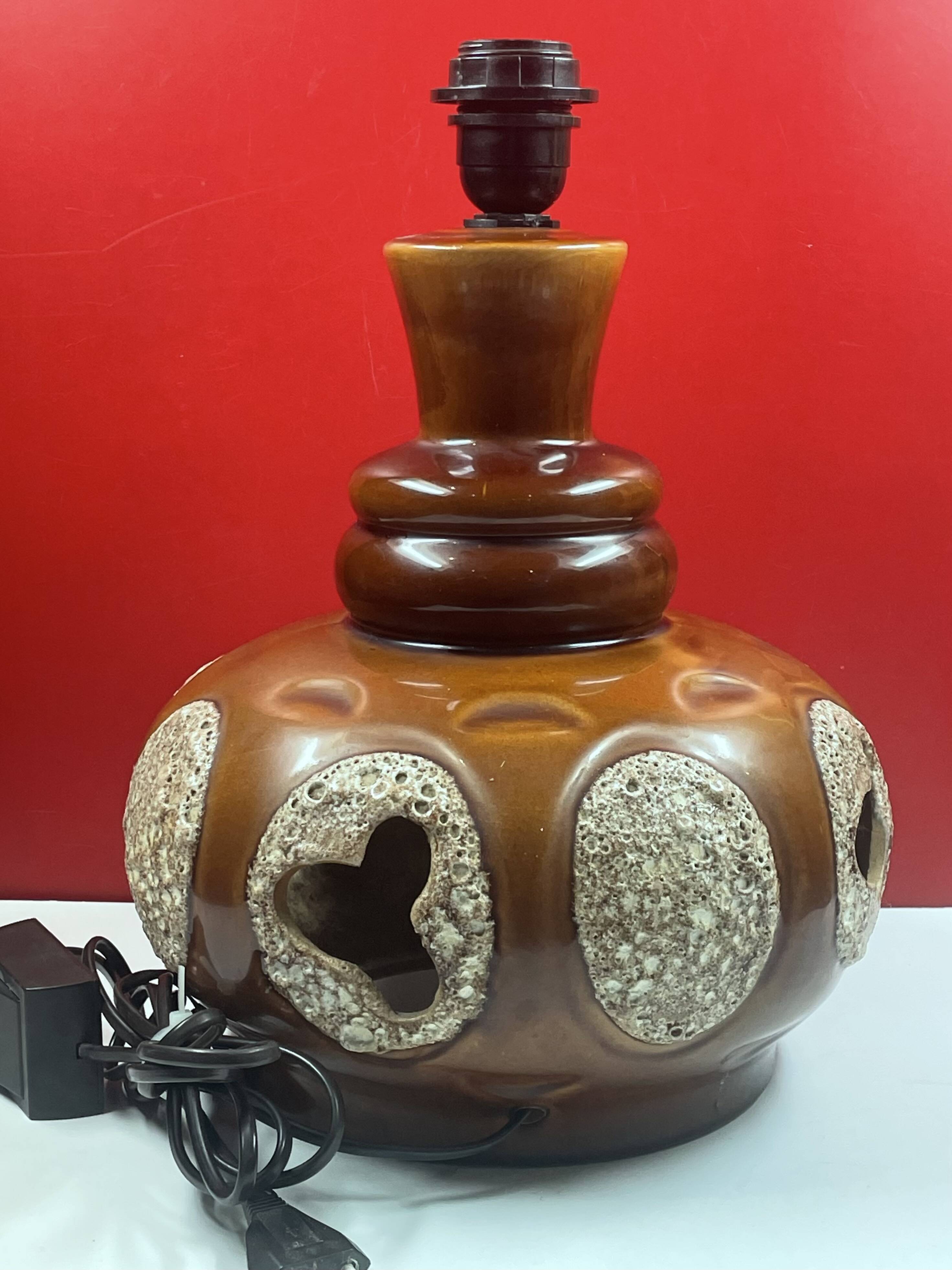 VINTAGE 1960'S CERAMIC FLOOR OR TABLE LAMP WITH FEATHERS WEST GERMANY 60S 1960S