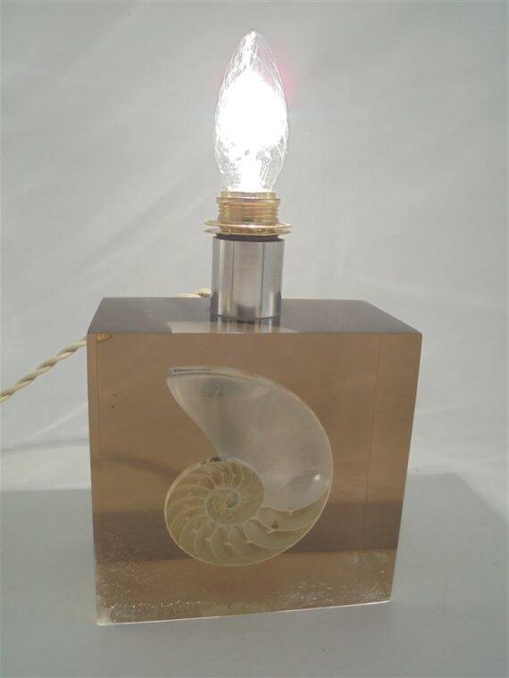 Lamp base