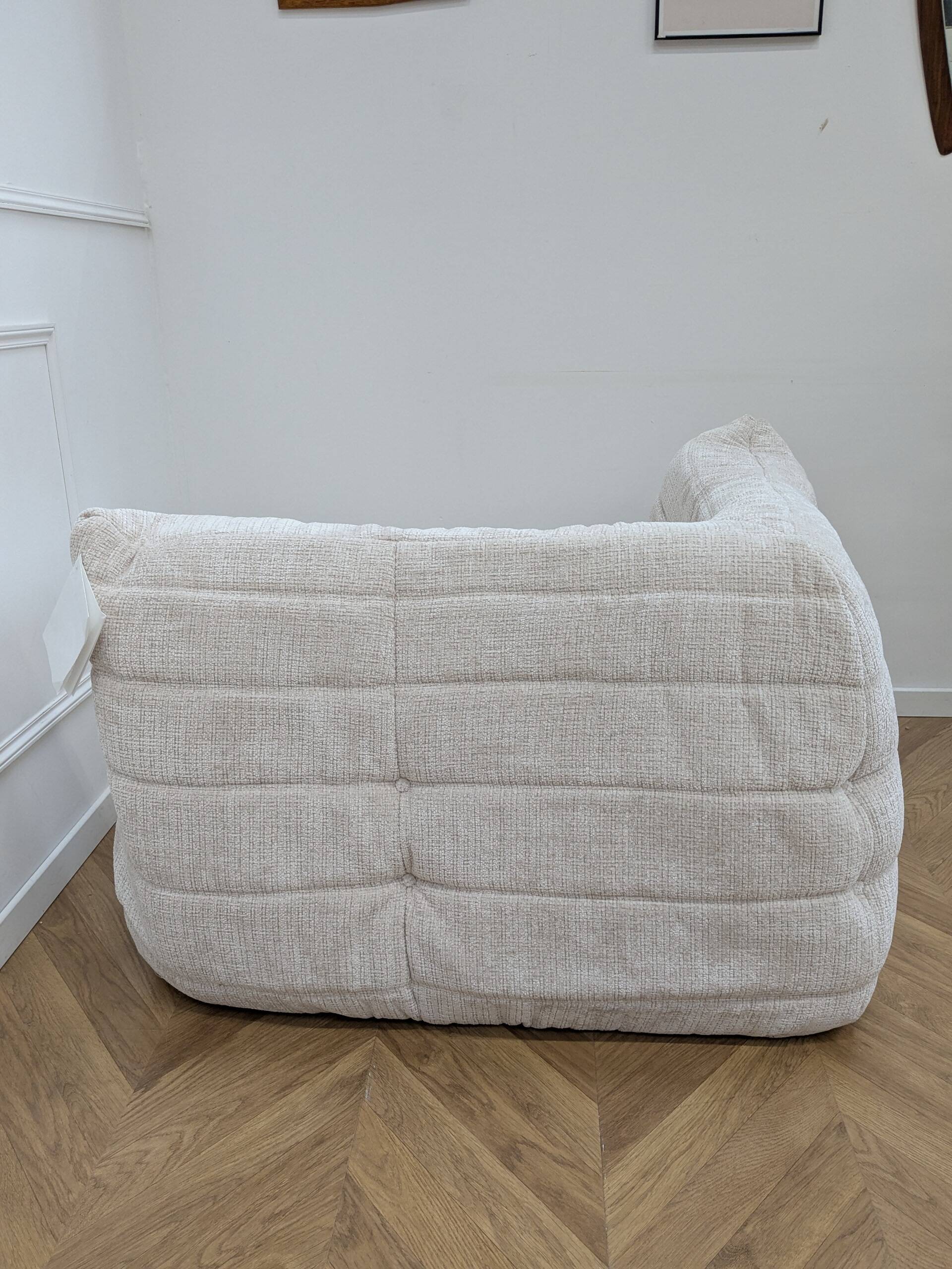 Togo angle en velours crème