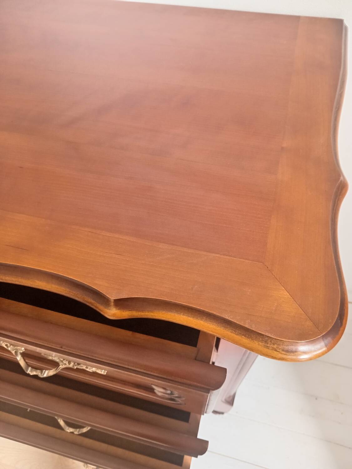 Cherrywood chest of drawers