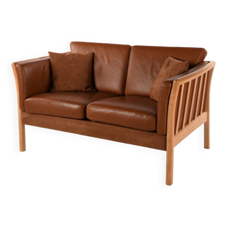 Scandinavian 2-seater leather sofa