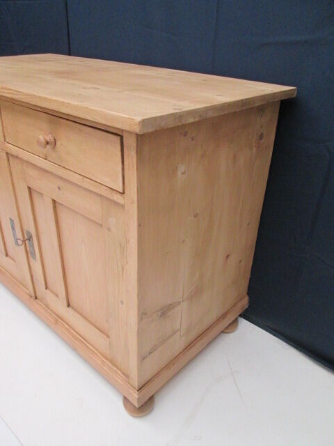 Buffet pine of Danish origin XX