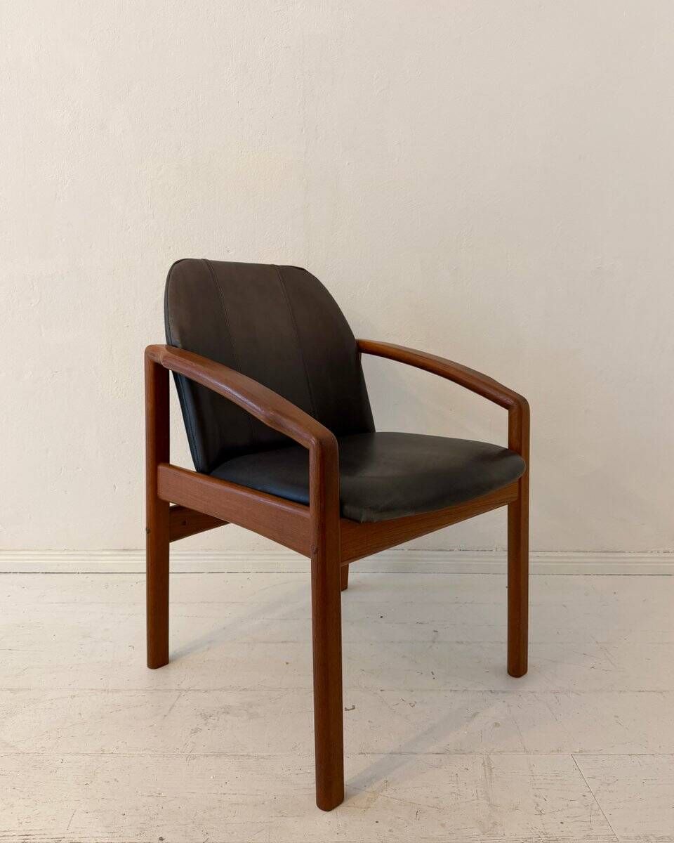 Mid-century modern chair in teak and black leather, Germany, 1960s