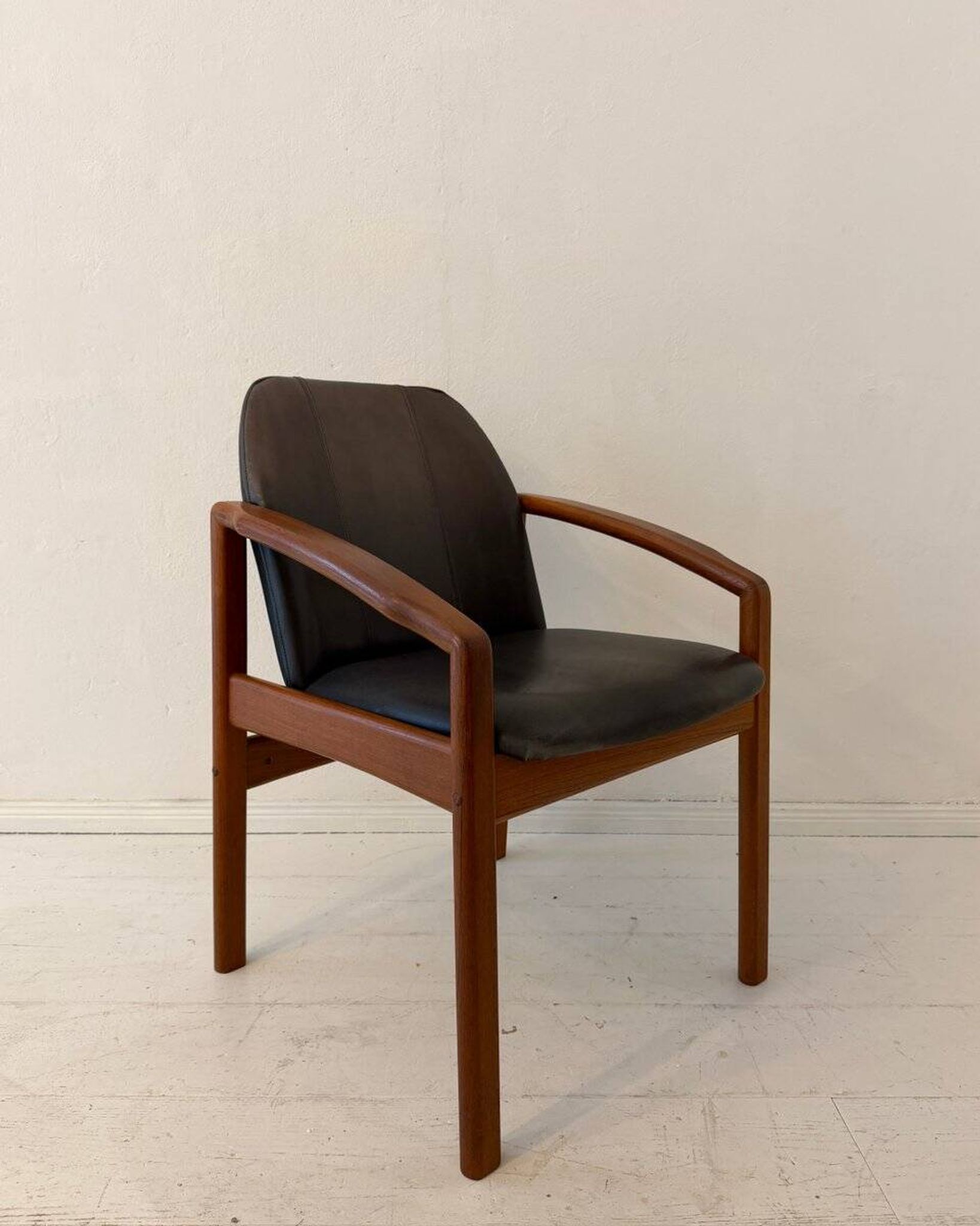 Mid-century modern chair in teak and black leather, Germany, 1960s