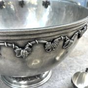 French pewter punch bowl set with 10 cups and ladle – grapevine Etain