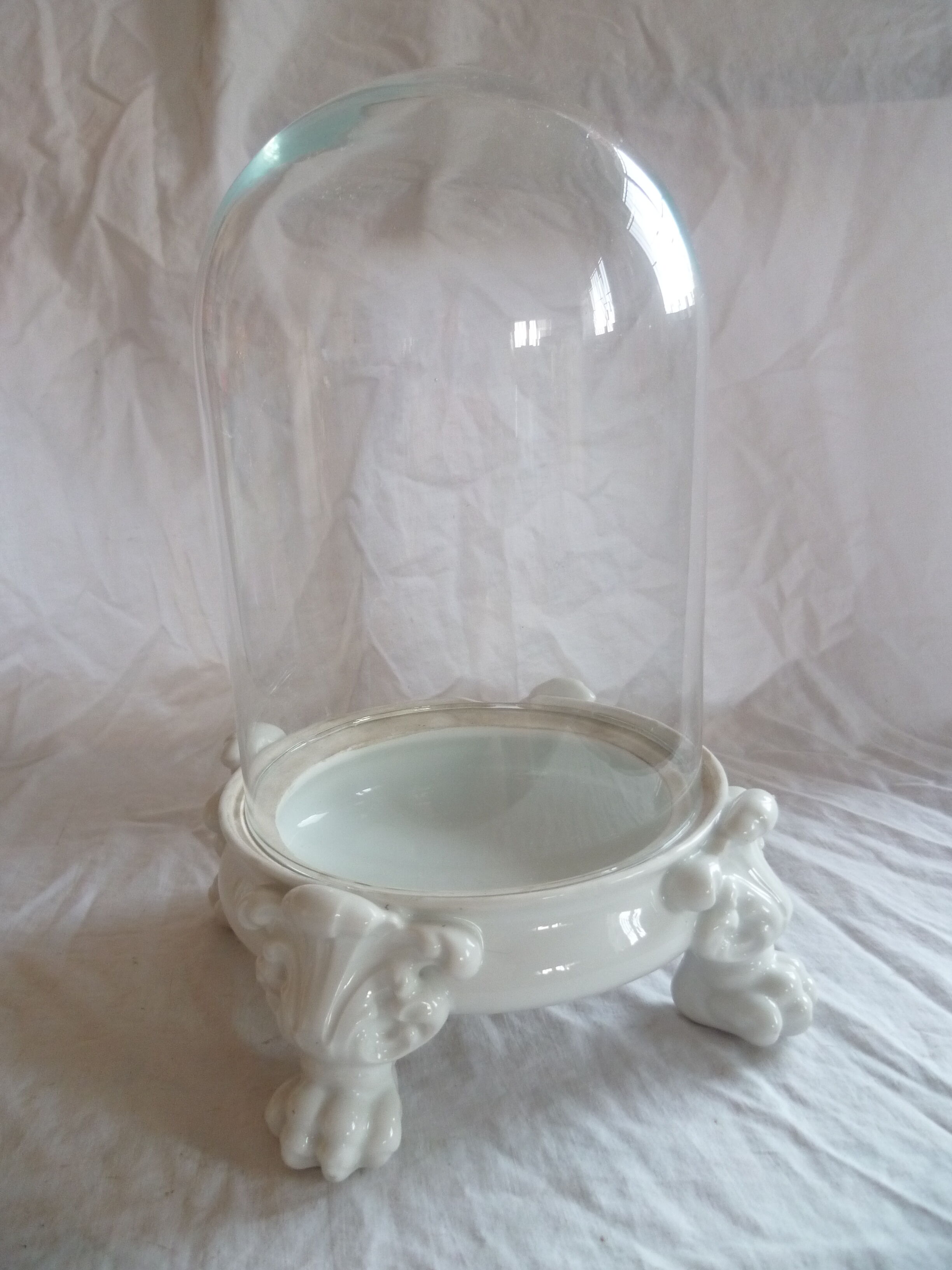 Glass deco globe and base legs of white ceramic lion j.p.l paris