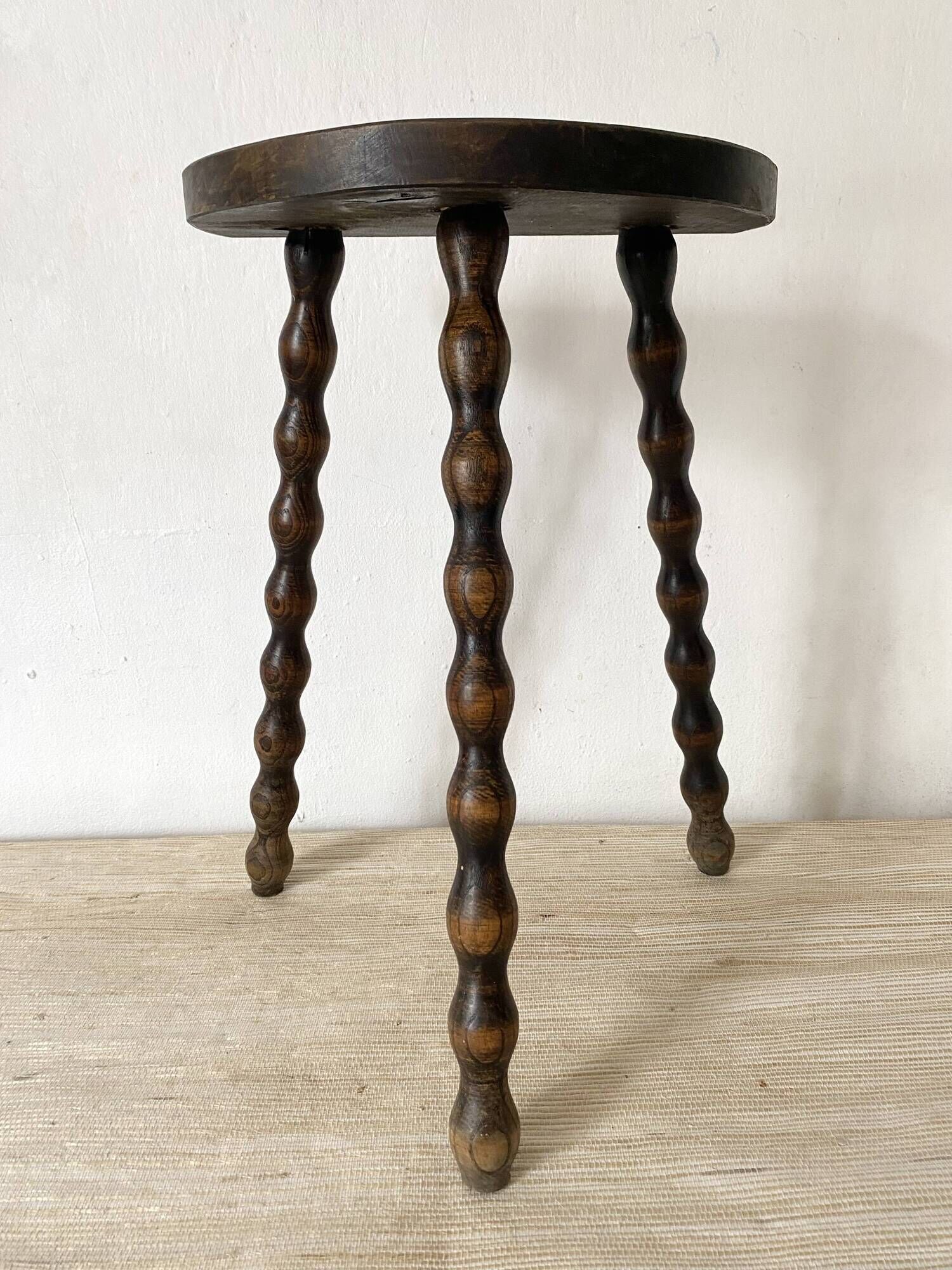 Tabouret Tripode demi cercle 55 cm
