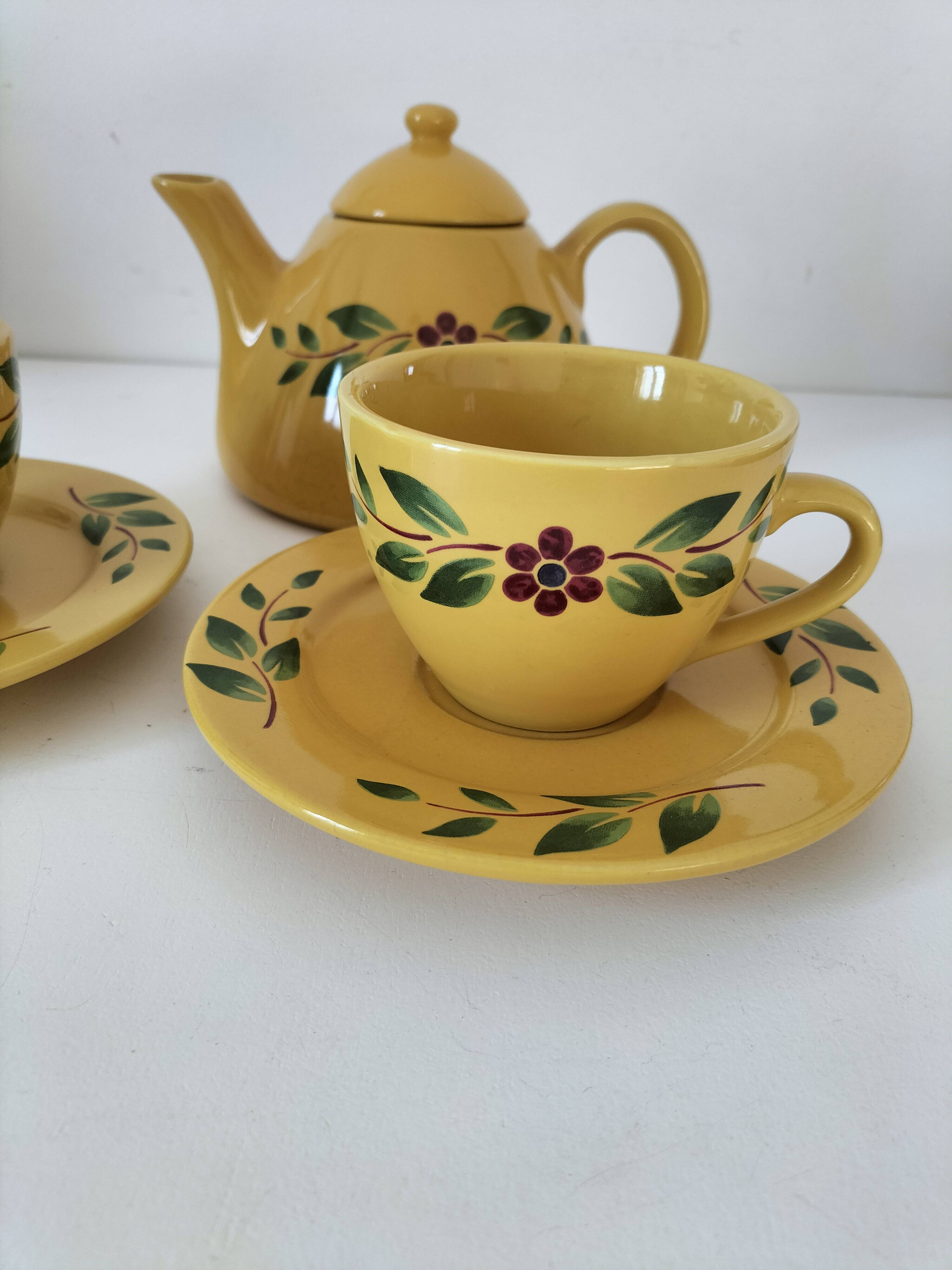 Swedish tea service Christineholm 1970s yellow