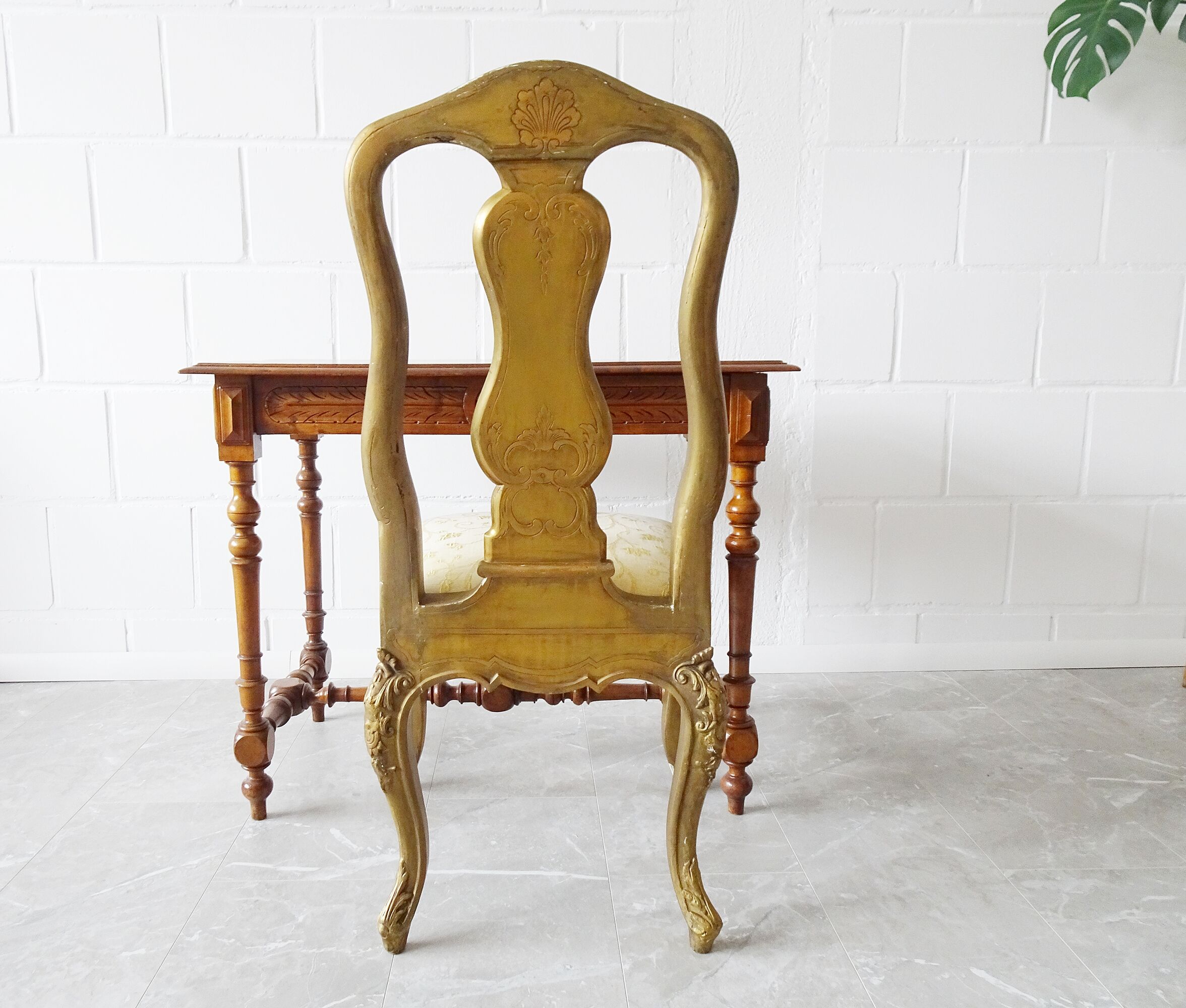 Golden baroque chair, gold-plated wooden chair louis xiv.