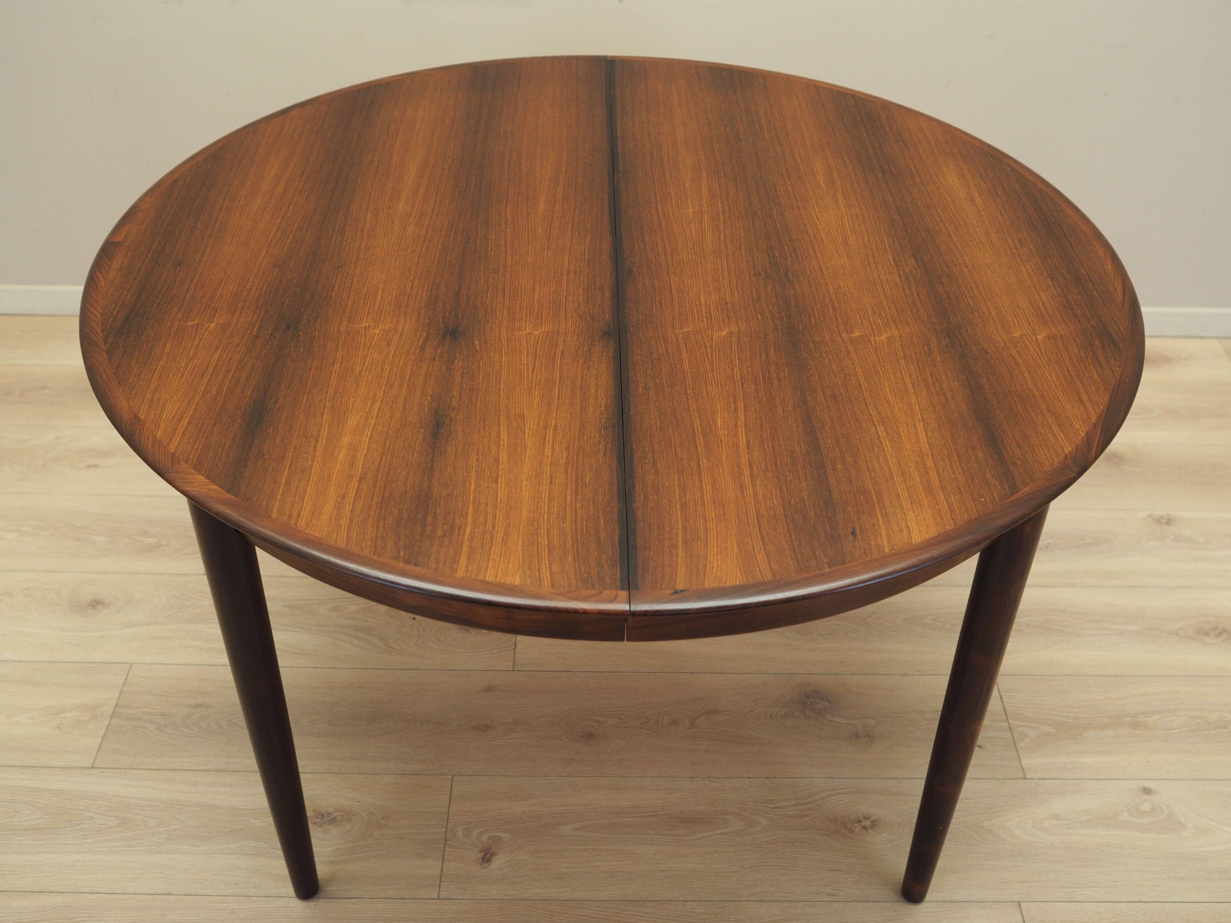 Round rosewood table, Danish design, 1970s, production: Skovby Møbelfabrik