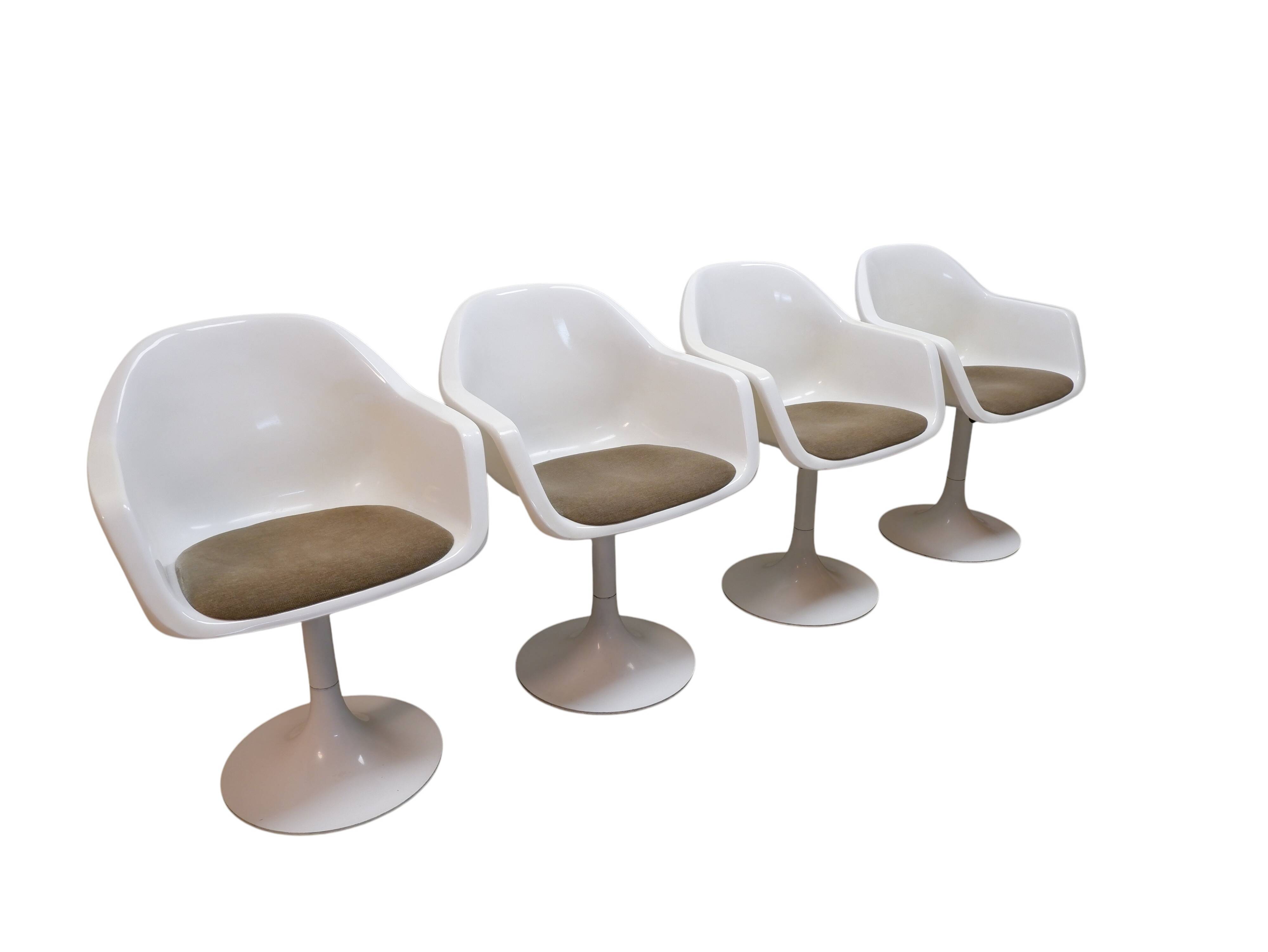 Ensemble de 4 chaises pivotantes par OWI, années 1970