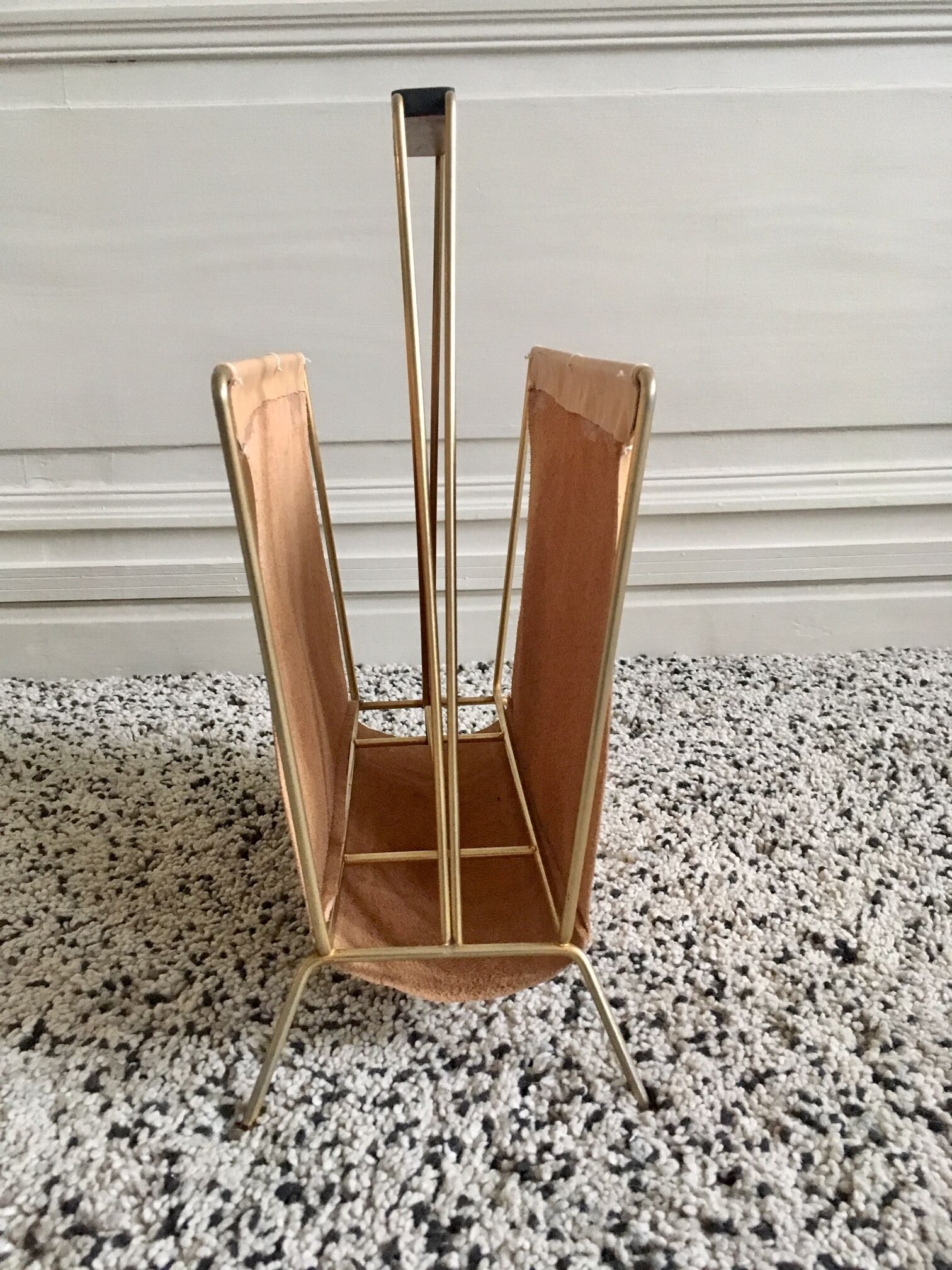 Magazine rack leather "nude"