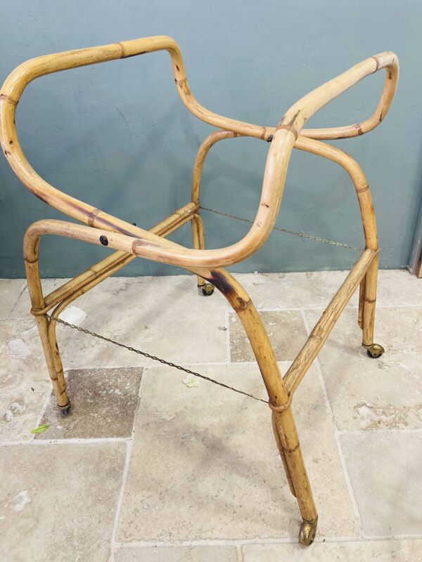 Berceau vintage en rotin