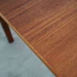 Table basse en teck, design danois, années 1970, production : Danemark