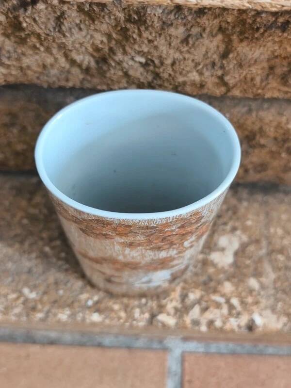 Kaiser porcelain vase from the Paradiso collection with Heron decoration, design by Nossek.