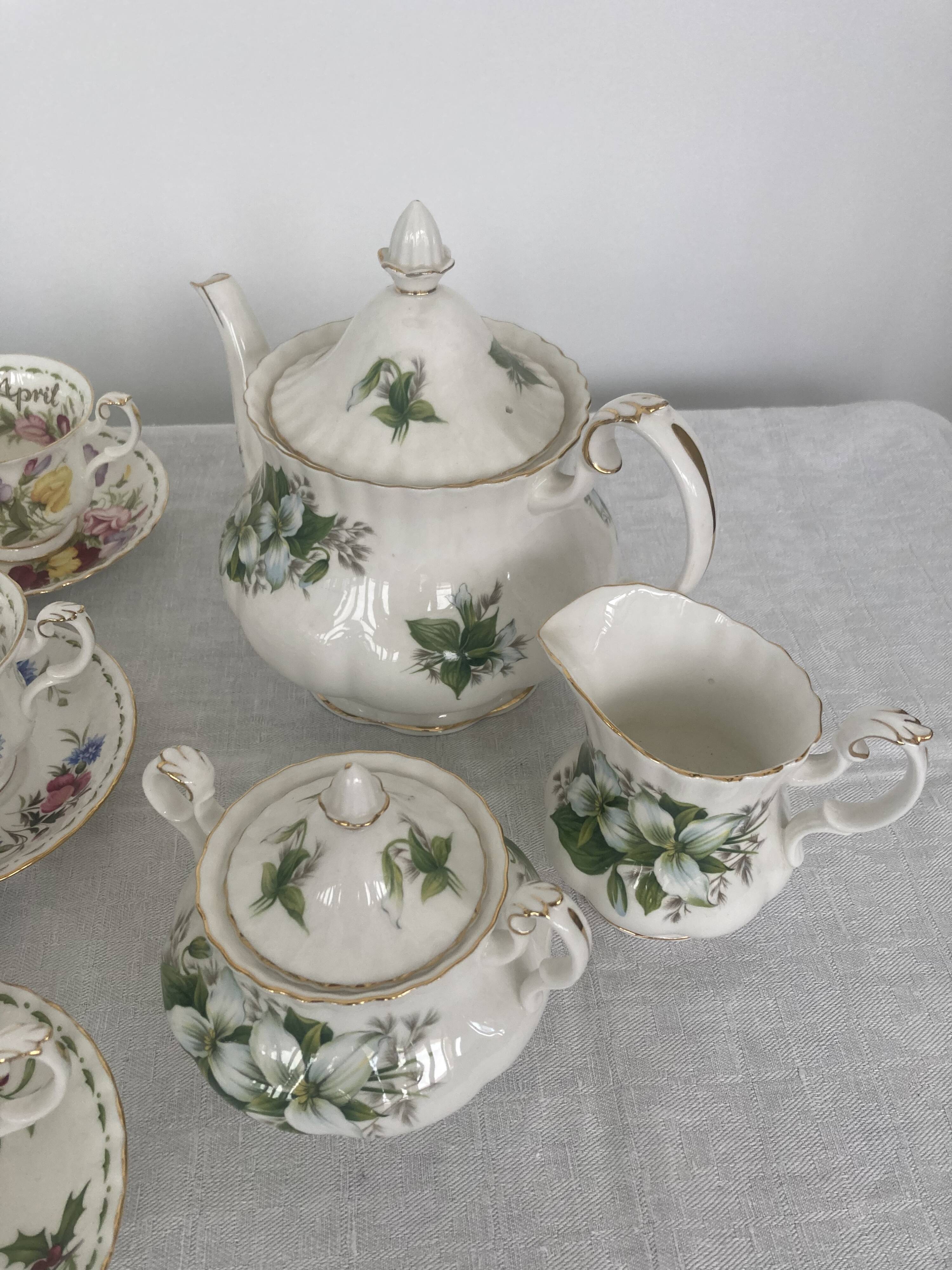 Tea set “the months” Royal Albert 27 pieces